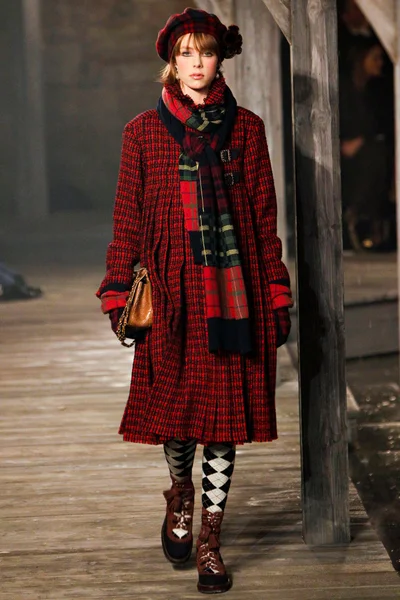 Look 5